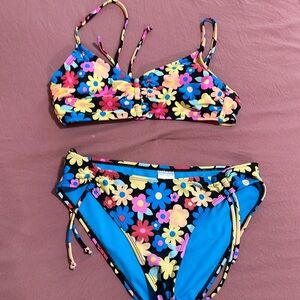 Women’s bathing suit 2 piece size 7/9